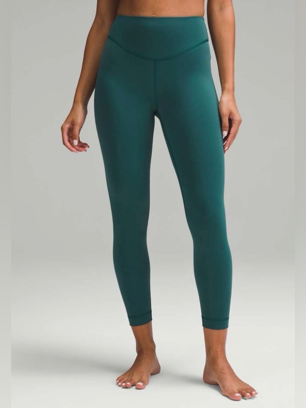 Like new Lululemon Wunder Under smooth cover legging 25”